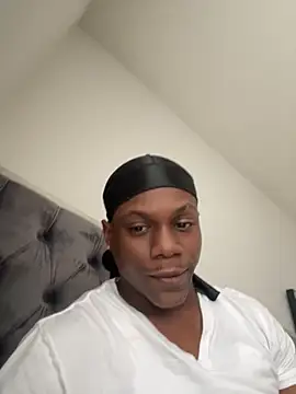 labishyoung25 online show from 11/21/25, 06:06