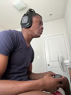 labishyoung25 online show from 02/04/26, 03:29