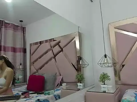 MiaCours online show from 09/08/25, 06:51