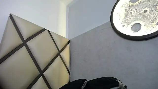 venus-03 online show from 03/26/26, 03:45