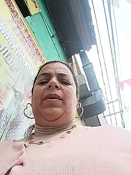 Mia-Glow online show from 12/21/25, 02:24