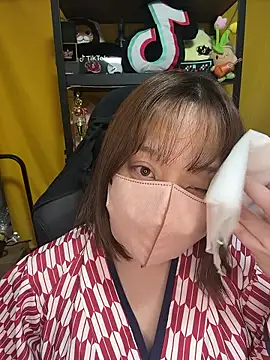 Snapshot of 0kanna0 chatting on 09/28/25, 05:18 0kanna0 online show from 09/28/25, 05:18