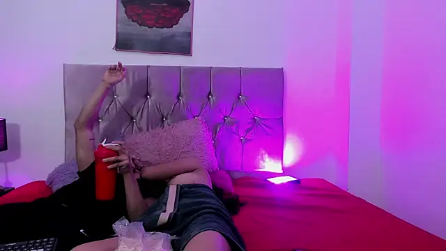 AndretiiAndCamila online show from 10/03/25, 08:06