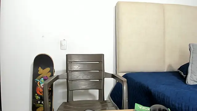 Hector 21  online show from 10/06/25, 08:17