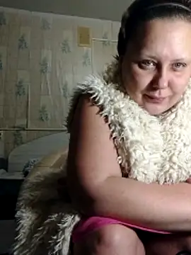 Tupo070481 online show from 12/18/25, 07:31