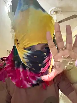 Snapshot of crazy111girl chatting on 09/09/25, 12:15 crazy111girl online show from 09/09/25, 12:15