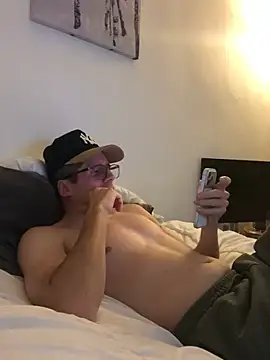 Snapshot of shyandchilling chatting on 07/17/26, 08:03 shyandchilling online show from 07/17/26, 08:03