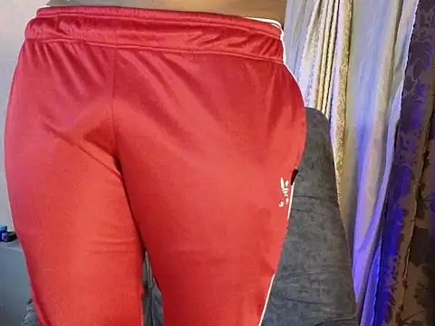 Snapshot of BenjaminCol_ chatting on 09/08/25, 10:42 BenjaminCol  online show from 09/08/25, 10:42