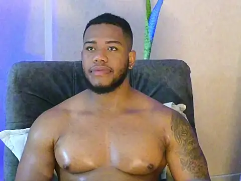 Snapshot of BenjaminCol_ chatting on 09/29/25, 10:36 BenjaminCol  online show from 09/29/25, 10:36