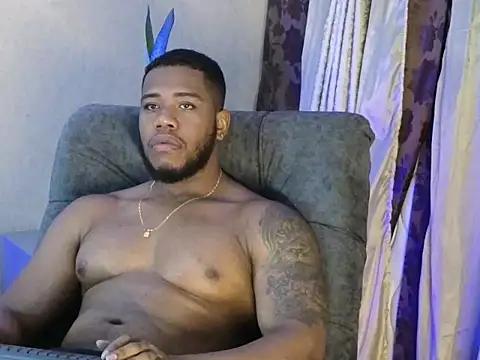 Snapshot of BenjaminCol_ chatting on 10/17/25, 01:09 BenjaminCol  online show from 10/17/25, 01:09