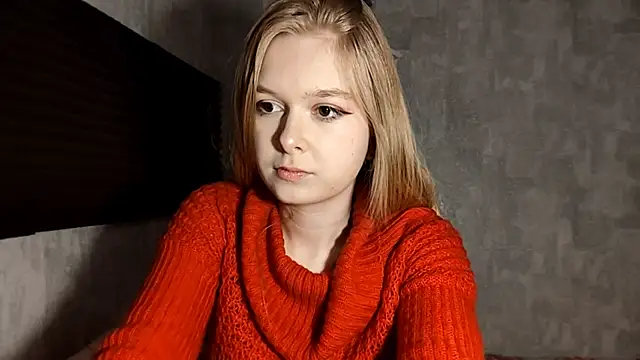 Snapshot of LiaVibes chatting on 12/15/25, 09:02 LiaVibes online show from 12/15/25, 09:02