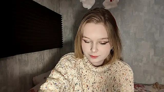 Snapshot of LiaVibes chatting on 12/18/25, 07:58 LiaVibes online show from 12/18/25, 07:58