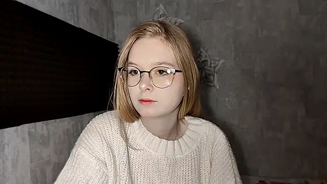 Snapshot of LiaVibes chatting on 12/22/25, 07:16 LiaVibes online show from 12/22/25, 07:16