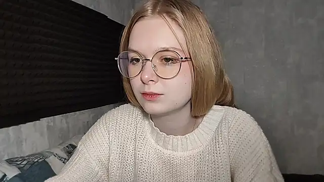 Snapshot of LiaVibes chatting on 02/12/26, 07:14 LiaVibes online show from 02/12/26, 07:14