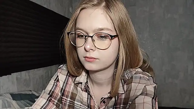 Snapshot of LiaVibes chatting on 02/25/26, 08:24 LiaVibes online show from 02/25/26, 08:24