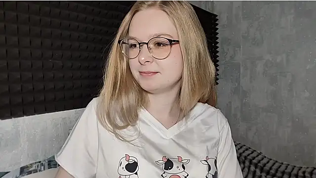 Snapshot of LiaVibes chatting on 03/02/26, 06:58 LiaVibes online show from 03/02/26, 06:58