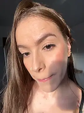 Snapshot of alysa_g_ chatting on 07/17/26, 10:36 alysa g online show from 07/17/26, 10:36