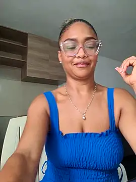 BiiancaEstradaa online show from 06/30/26, 01:56