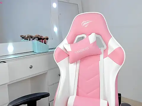 Saloome miller online show from 10/03/25, 05:04