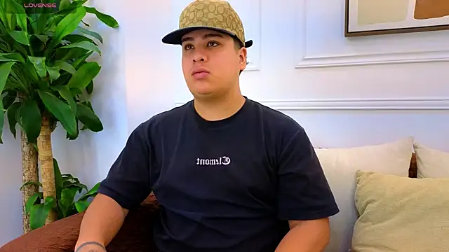 Naim Bennetsex online show from 05/06/26, 07:30