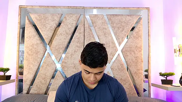 jayd muscle online show from 12/16/25, 03:44