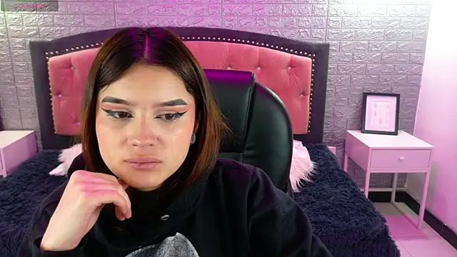 Natalie loffreda online show from 09/10/25, 02:55