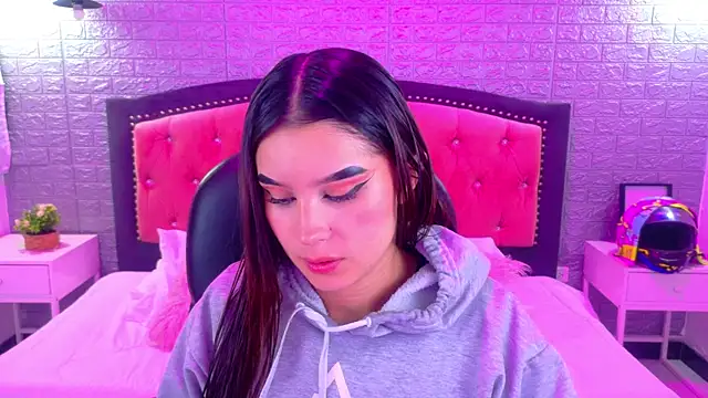 Natalie loffreda online show from 01/08/26, 03:31