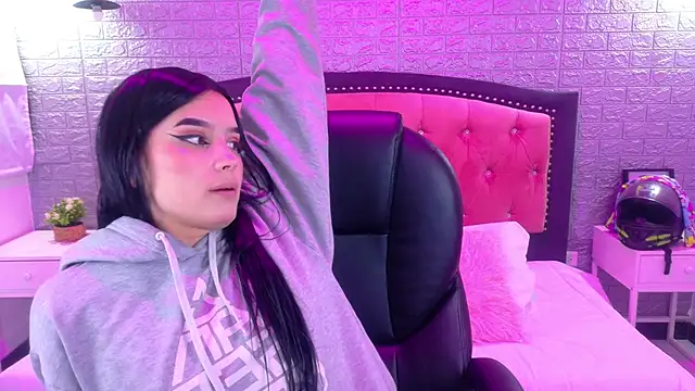 Natalie loffreda online show from 01/13/26, 03:45