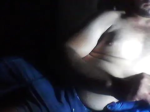 Snapshot of Lekewarmele chatting on 10/10/25, 09:25 Lekewarmele online show from 10/10/25, 09:25