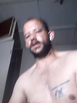 Snapshot of Lekewarmele chatting on 10/15/25, 10:21 Lekewarmele online show from 10/15/25, 10:21