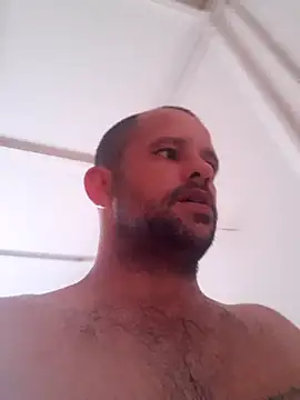 Snapshot of Lekewarmele chatting on 11/02/25, 03:36 Lekewarmele online show from 11/02/25, 03:36