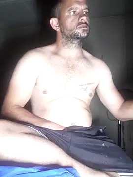 Snapshot of Lekewarmele chatting on 11/04/25, 11:37 Lekewarmele online show from 11/04/25, 11:37