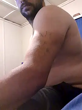 Snapshot of Lekewarmele chatting on 11/11/25, 07:03 Lekewarmele online show from 11/11/25, 07:03