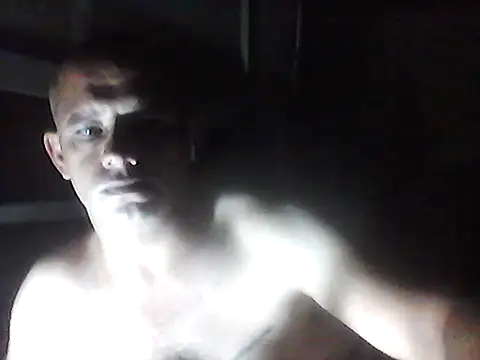 Snapshot of Lekewarmele chatting on 01/05/26, 08:56 Lekewarmele online show from 01/05/26, 08:56