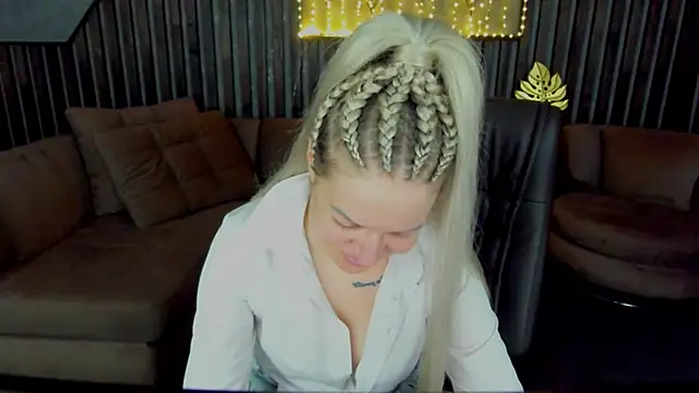 Anna Snows online show from 04/19/26, 06:10