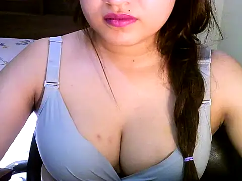 Snapshot of strip_vani chatting on 05/28/26, 03:59 strip vani online show from 05/28/26, 03:59