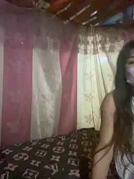 PhanHaa online show from 10/26/25, 12:44