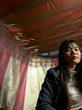 PhanHaa online show from 11/06/25, 12:17