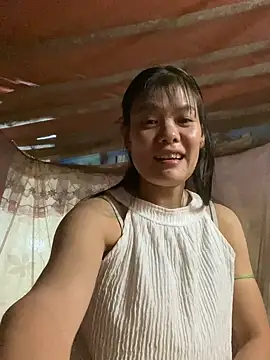 PhanHaa online show from 11/22/25, 12:37