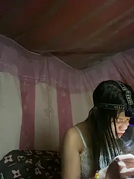 PhanHaa online show from 02/21/26, 02:12