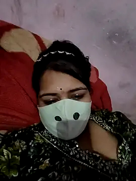 Snapshot of Riya_hot12 chatting on 09/26/25, 04:38 Riya hot12 online show from 09/26/25, 04:38