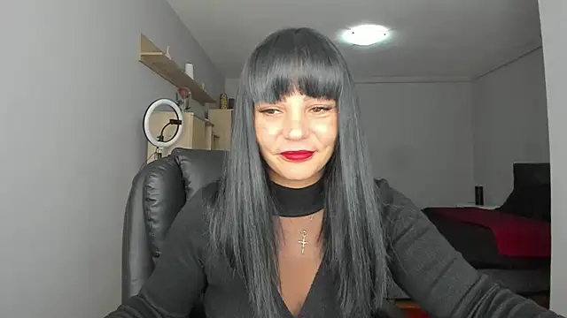 Ella sweety00 online show from 09/28/25, 04:23