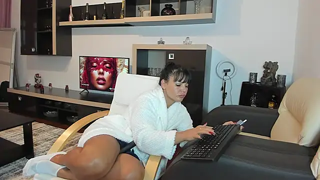 Ella sweety00 online show from 04/03/26, 04:05