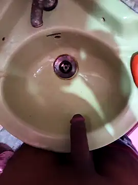 Snapshot of Alimbaby chatting on 11/16/25, 12:00 Alimbaby online show from 11/16/25, 12:00