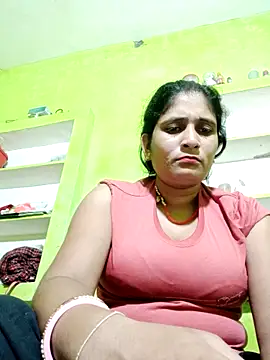 Snapshot of Hot-piuy chatting on 09/18/25, 09:28 Hot-piuy online show from 09/18/25, 09:28