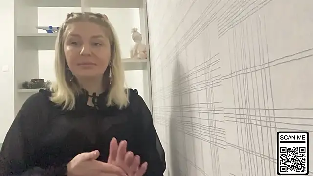 Blondie xoxoxo online show from 11/06/25, 09:10