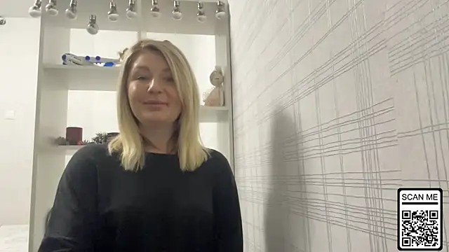 Blondie xoxoxo online show from 12/15/25, 08:51