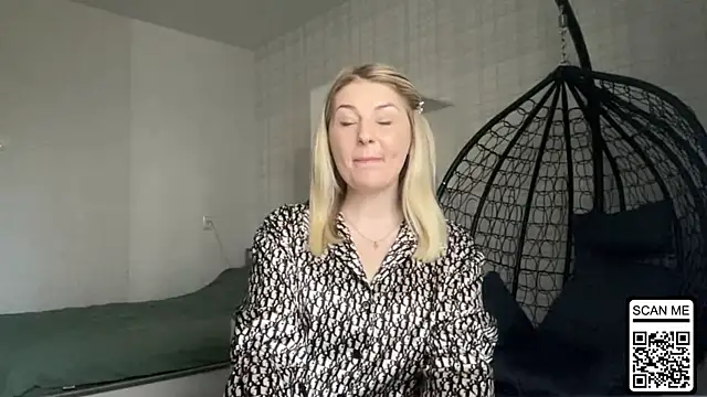 Blondie xoxoxo online show from 04/05/26, 11:07