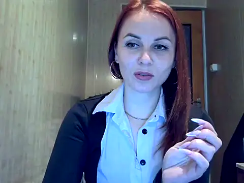 Kisa26311 online show from 11/08/25, 12:05