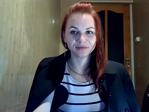 Kisa26311 online show from 11/17/25, 08:47